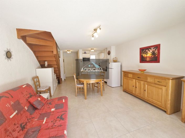 Image No.1-2 Bed House for sale