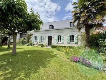 1 - Laloubère, House
