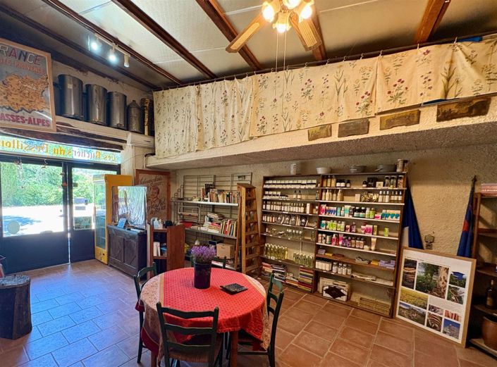 Image No.28-11 Bed Property for sale