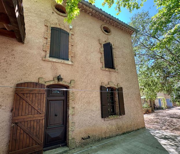 Image No.6-11 Bed Property for sale