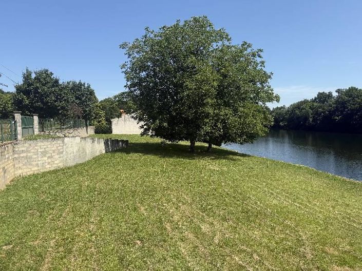 Image No.10-3 Bed House for sale