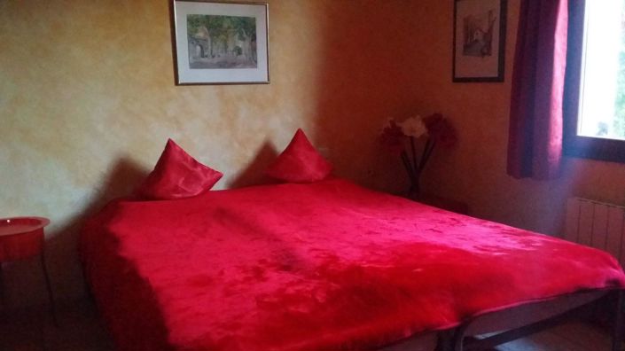 Image No.16-7 Bed House for sale