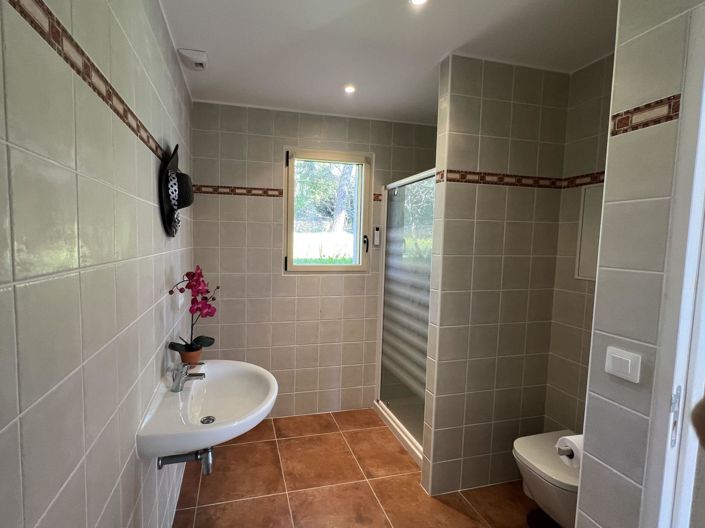 Image No.27-7 Bed House for sale