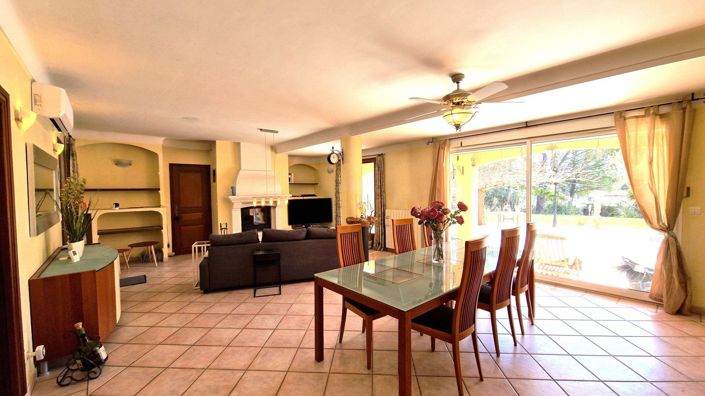 Image No.6-7 Bed House for sale