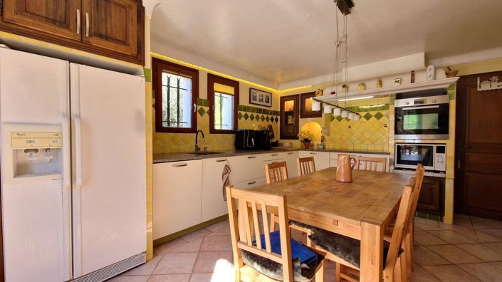 Image No.9-7 Bed House for sale