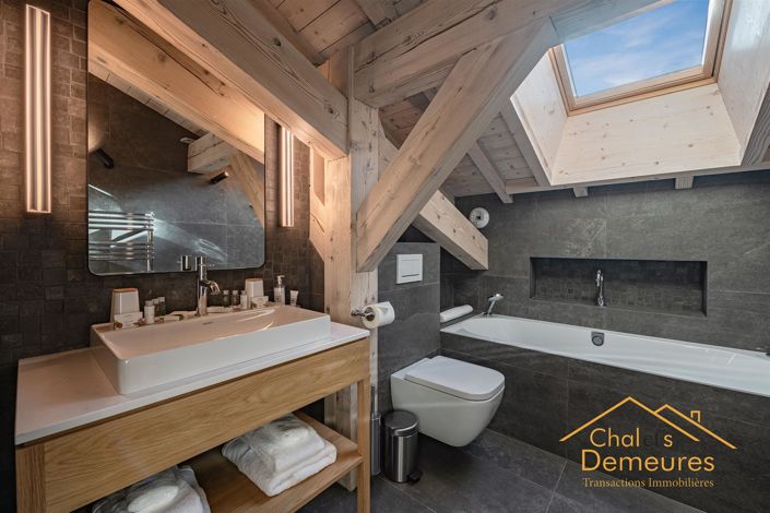 Image No.13-5 Bed House for sale