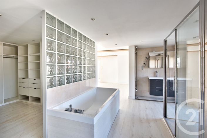 Image No.13-4 Bed Apartment for sale