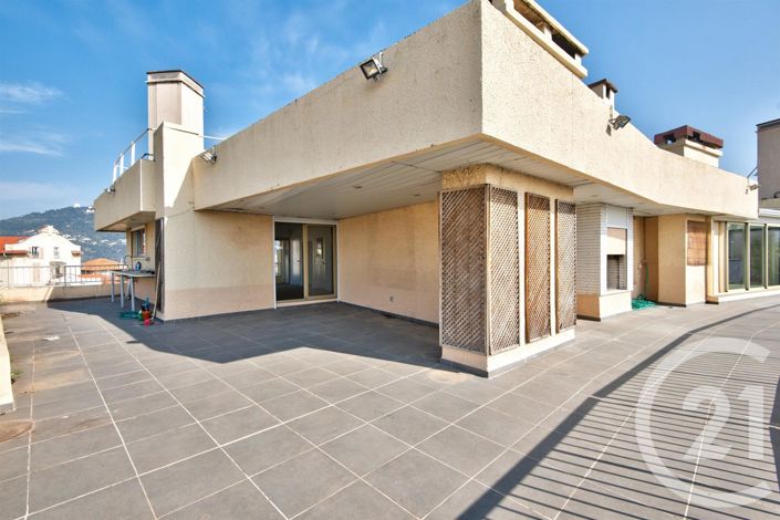 Image No.2-4 Bed Apartment for sale