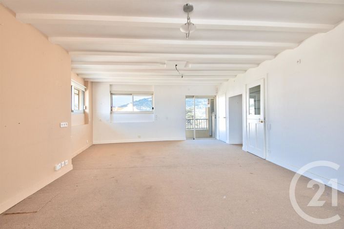 Image No.20-4 Bed Apartment for sale