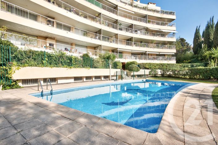 Image No.3-4 Bed Apartment for sale