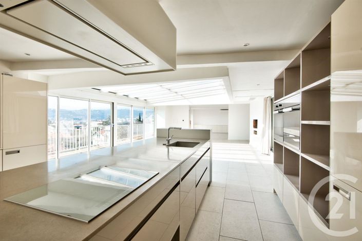 Image No.6-4 Bed Apartment for sale