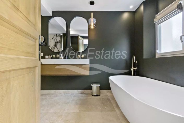 Image No.47-5 Bed House for sale