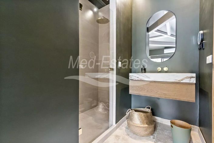 Image No.56-5 Bed House for sale