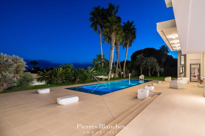 Image No.2-4 Bed Property for sale