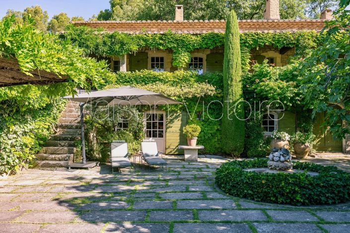 Image No.9-11 Bed House for sale