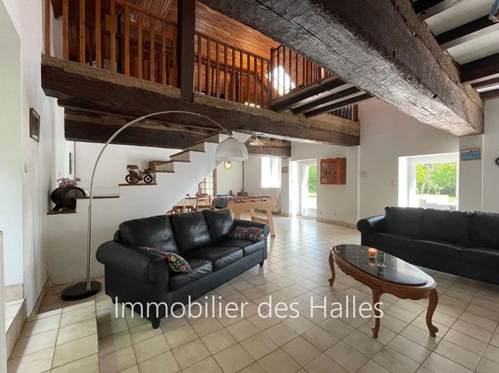 Image No.8-3 Bed House for sale