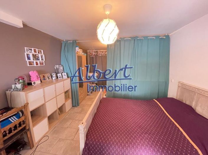 Image No.16-5 Bed House for sale