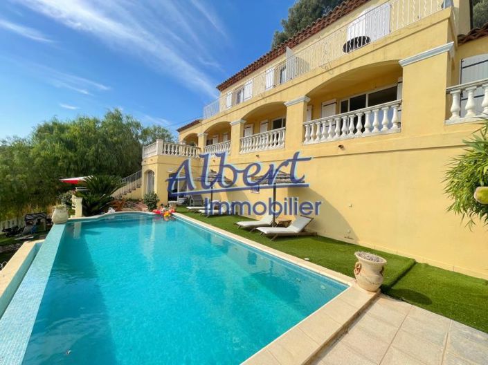 Image No.5-5 Bed House for sale