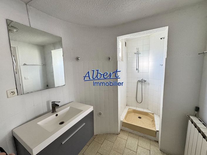 Image No.10-4 Bed House for sale