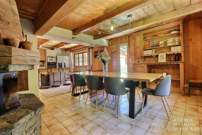 Image No.12-4 Bed House for sale