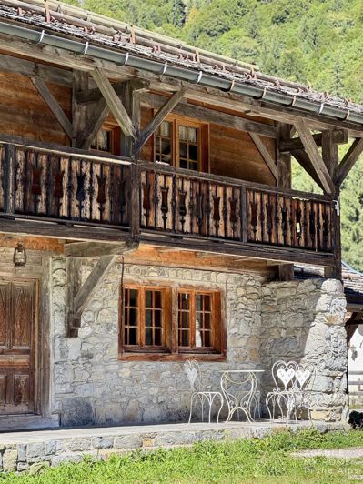 Image No.2-4 Bed House for sale