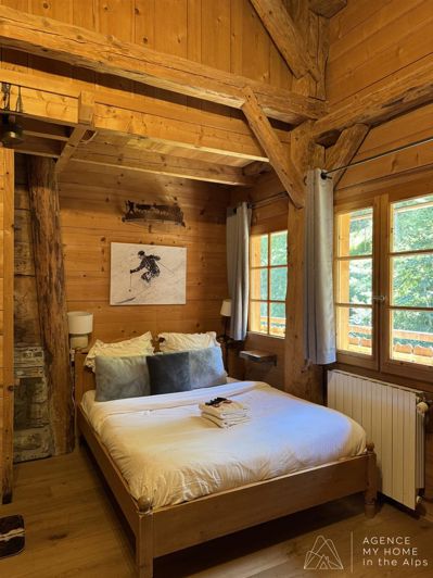 Image No.25-4 Bed House for sale