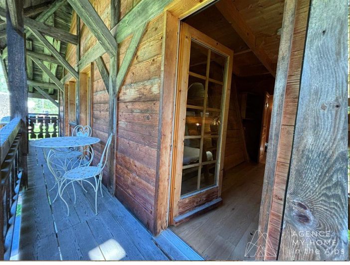 Image No.8-4 Bed House for sale