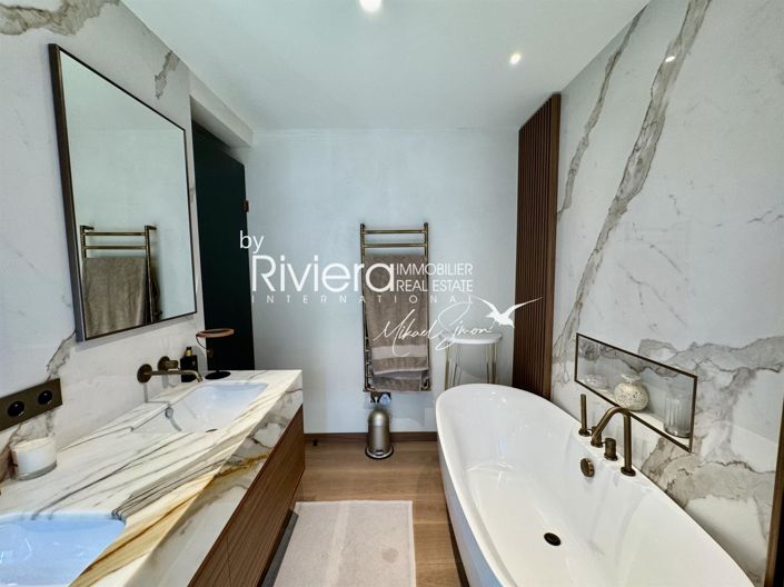 Image No.24-5 Bed House for sale