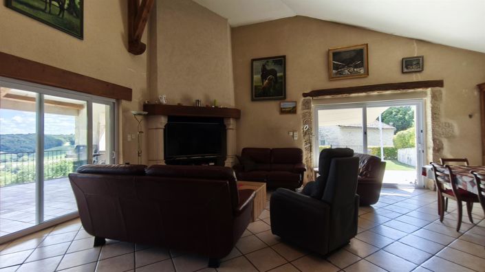 Image No.13-5 Bed House for sale