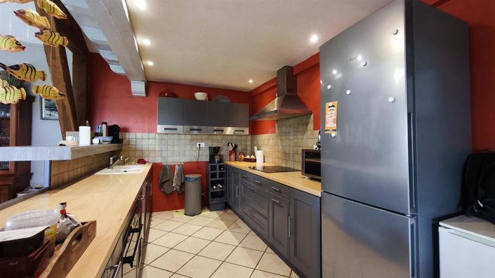 Image No.17-5 Bed House for sale