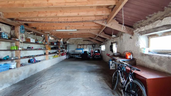 Image No.32-5 Bed House for sale