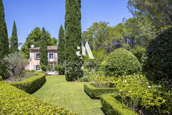 Image No.1-4 Bed House for sale