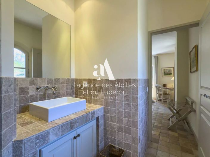 Image No.19-4 Bed House for sale