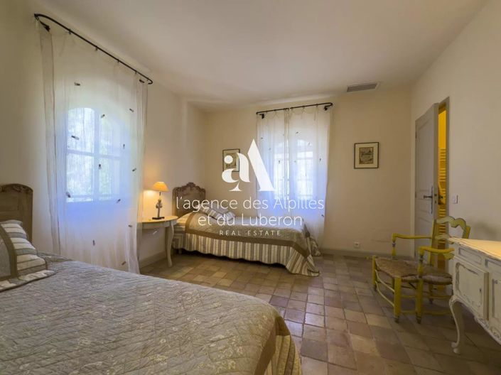 Image No.20-4 Bed House for sale