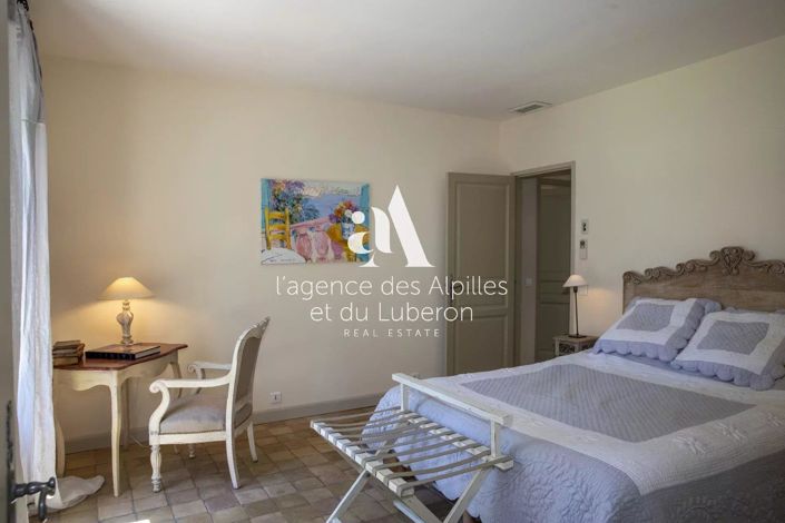 Image No.25-4 Bed House for sale