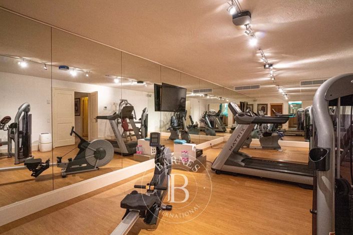 Image No.14-8 Bed House for sale