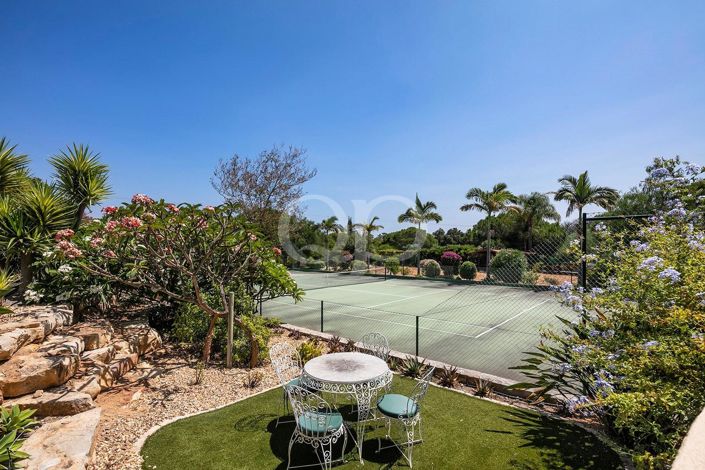 Image No.20-4 Bed House for sale