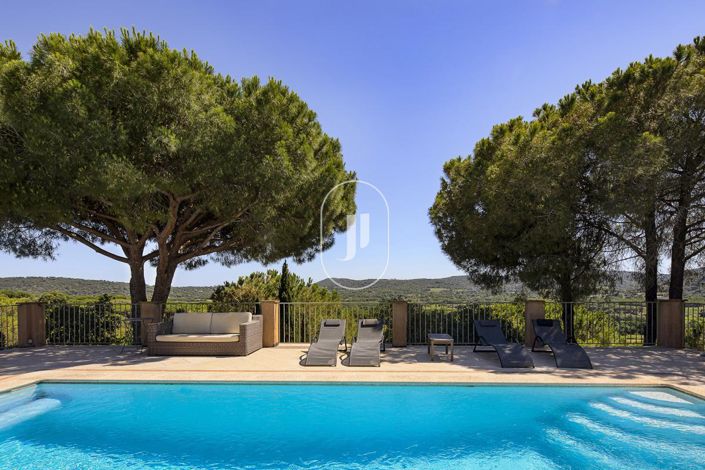 Image No.15-7 Bed House for sale