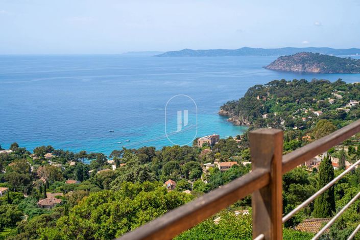 Image No.3-3 Bed Apartment for sale