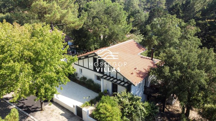 Image No.1-4 Bed House for sale