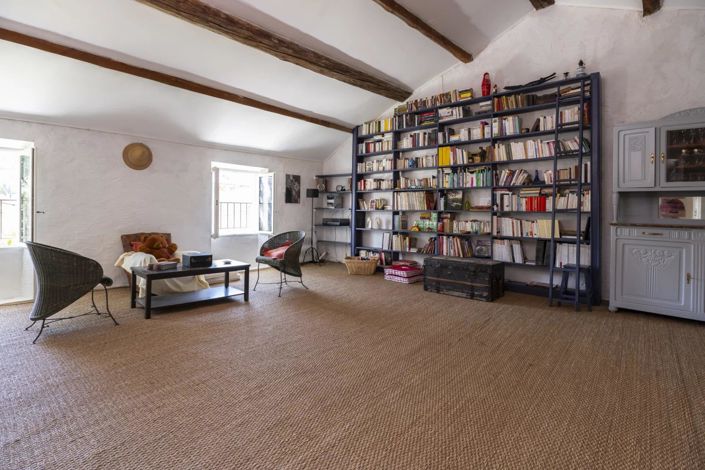 Image No.13-6 Bed House for sale