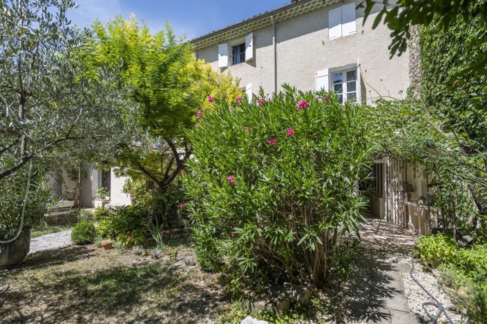 Image No.2-6 Bed House for sale