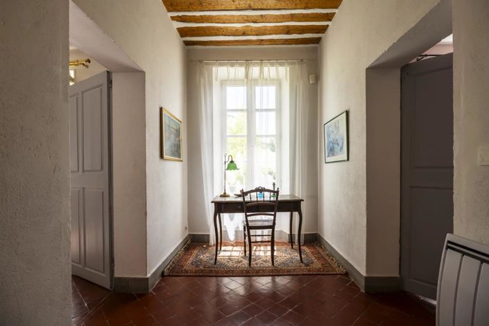 Image No.7-6 Bed House for sale