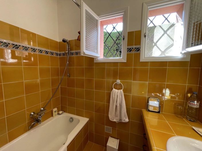 Image No.19-2 Bed House for sale