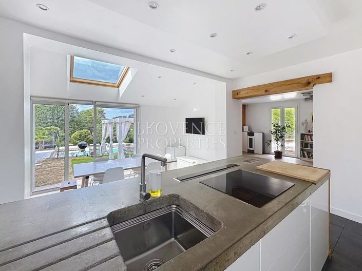 Image No.11-4 Bed House for sale