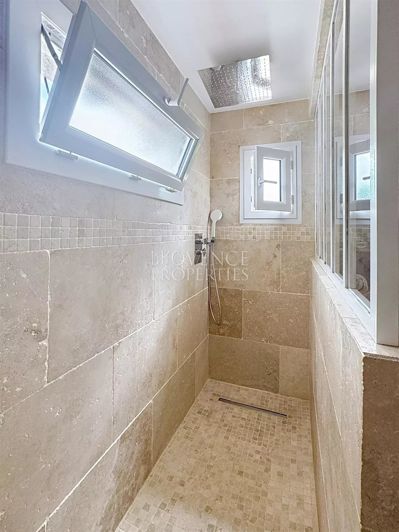 Image No.16-4 Bed House for sale