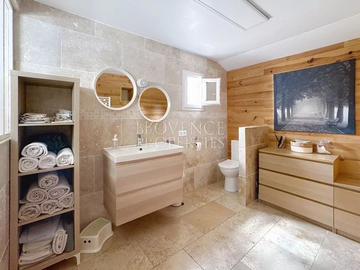 Image No.17-4 Bed House for sale