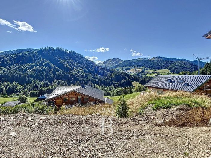 Image No.10-5 Bed House for sale