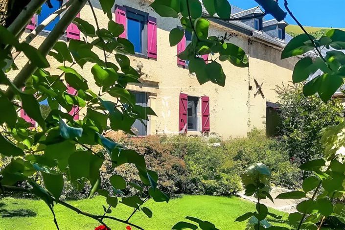 Image No.5-5 Bed Property for sale