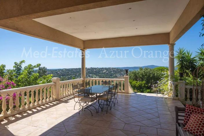 Image No.12-6 Bed House for sale